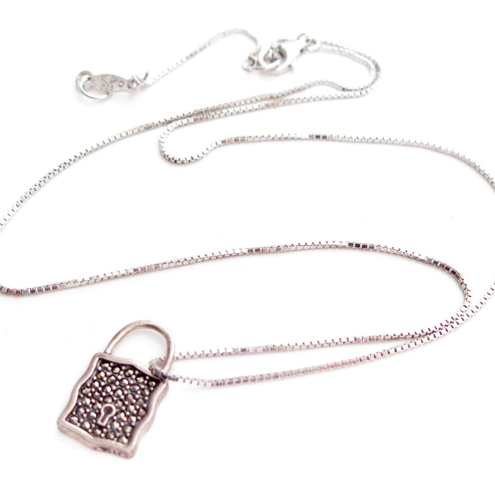 Sterling Silver 925 Abalone Shell Reversible Padlock Necklace Box Chain 18 Inch - Picture 3 of 7